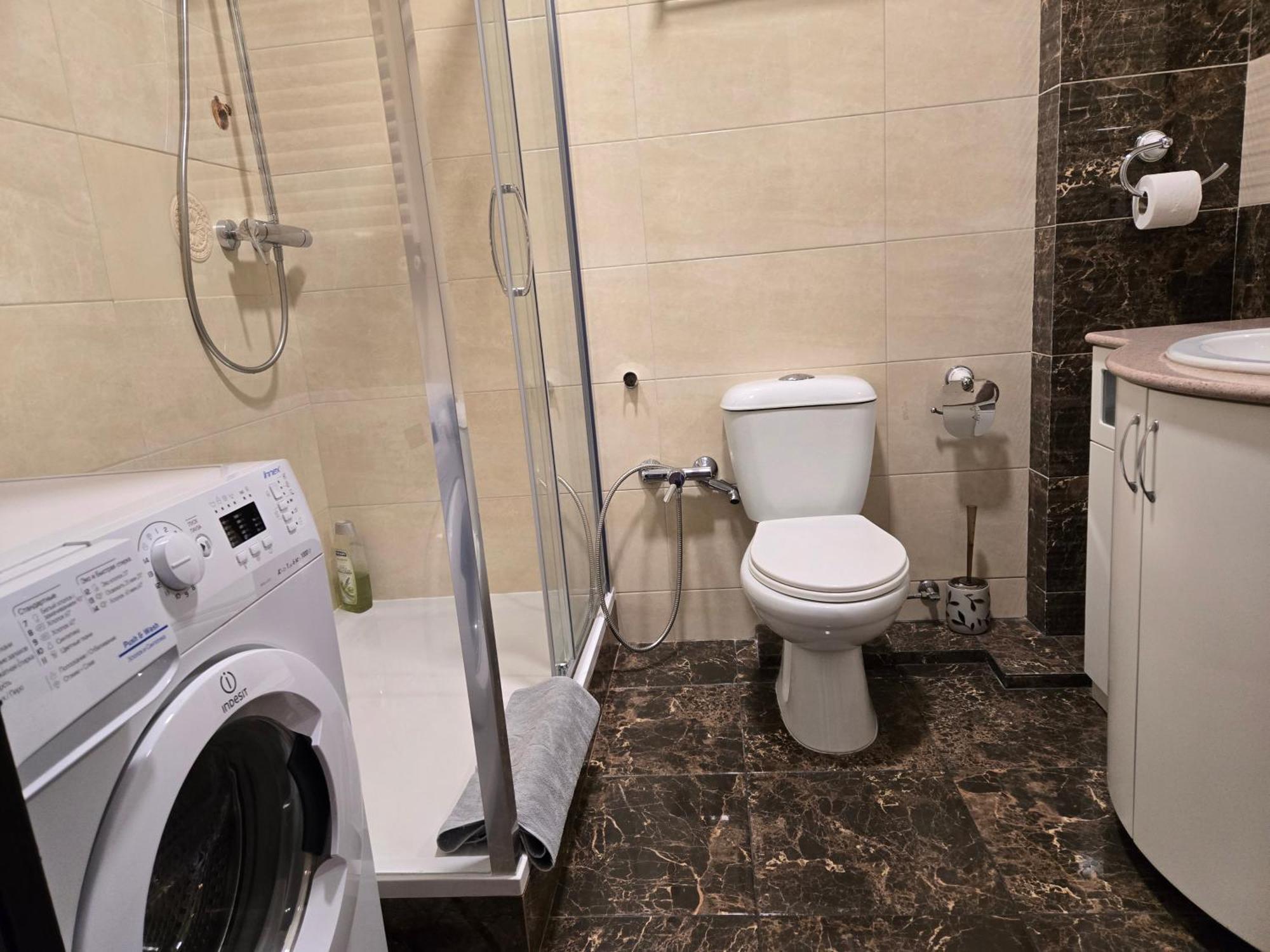Красивая Квартира На Берегу Озера. Chisinau Eksteriør bilde